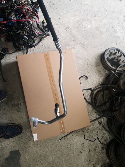 Conducta ac Dacia Duster 1,6 16 Valve 2010 - 2013 cod 924900788r