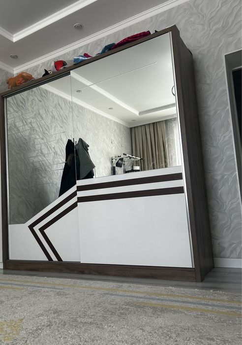 Шкаф шифонер.