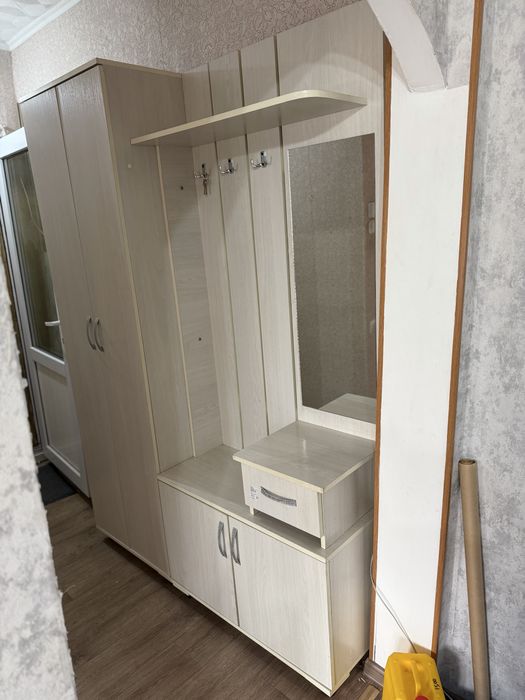 30.000 тг прихожка б/у в отличном состоянии