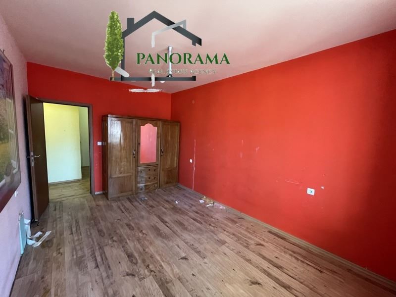 Продава се Тристаен апартамент в Шумен, Пожарната - 97 кв.м за 1183 €/кв.м - Снимка #3