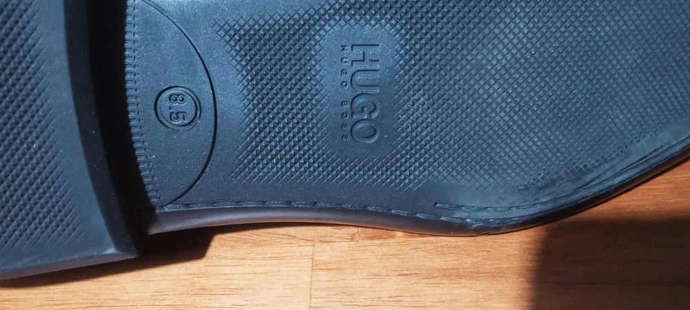 Pantofi barbati Hugo Boss - piele - mărimea 42.5