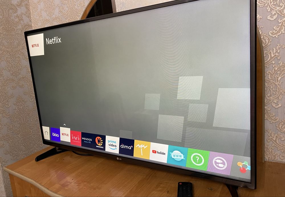 Продам ж/к смарт-телевизор LG, рабочий.