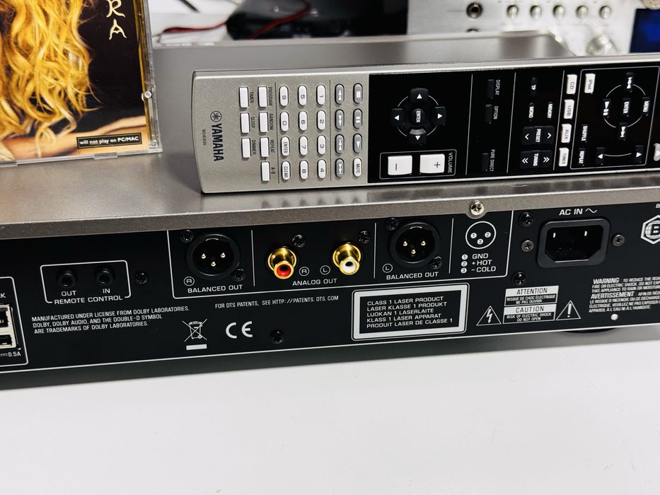 Blu-ray/Cd-player YAMAHA BD-A1060,telecomandă,analog/balanced/optical