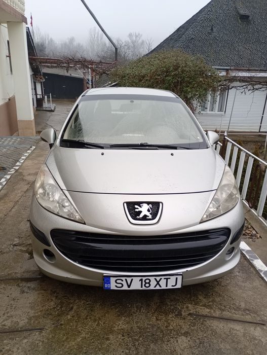 Peugeot 207 benzină