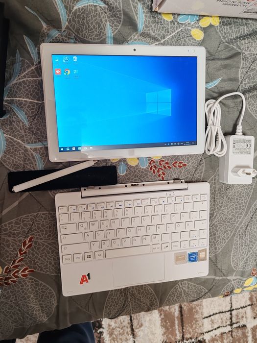 Лаптоп Таблет Microsoft Surface Pro 4 1724