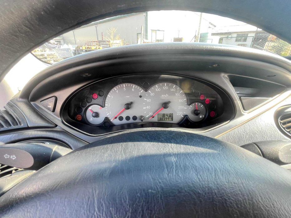 Продавам Ford Focus