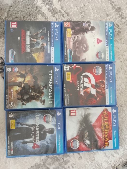 Сони плестейшн 4