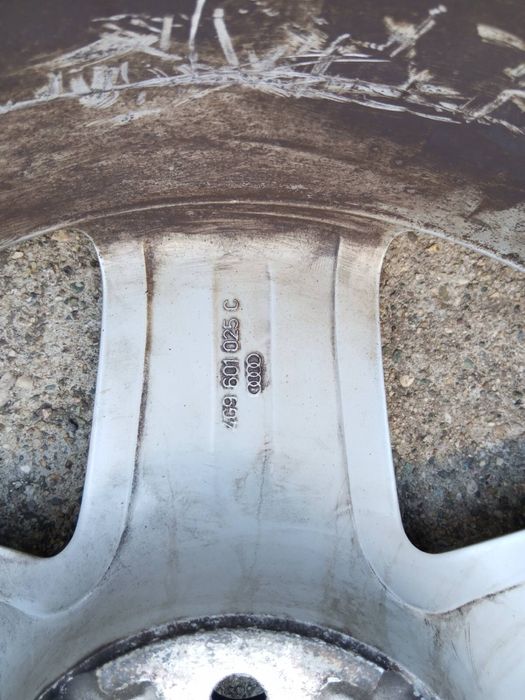 Джанти  с гуми за Ауди R18