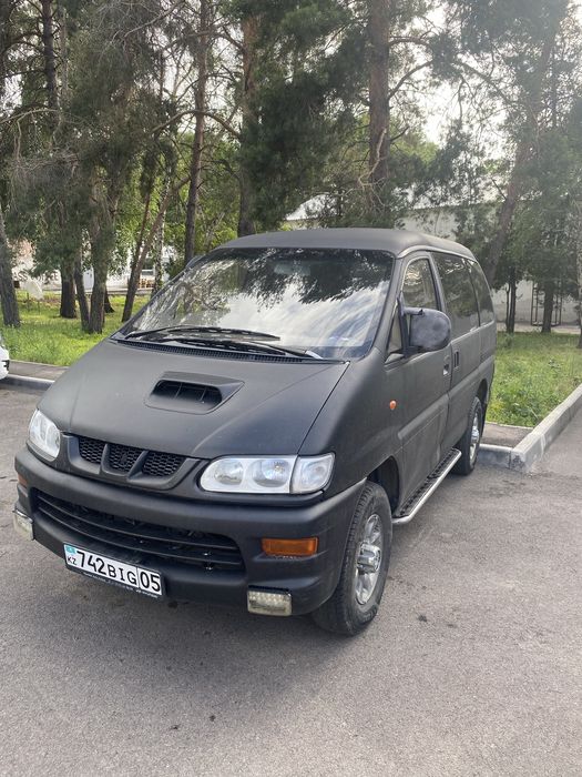 DELICA L400 Булка