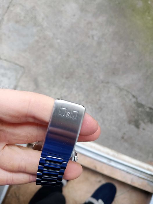 Часовник QQ s396j202y superior