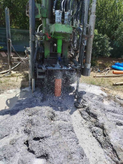Сондажи за вода в скала