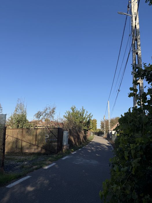 Oportunitate! Proprietar vand teren 600 mp Vernești centru – Toate utilitățile, curent 380V, stradă asfaltată