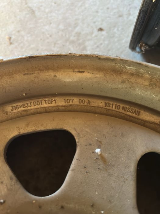 Оригинални стоманени/железни джанти за джип от Patrol 16”–6×139.7