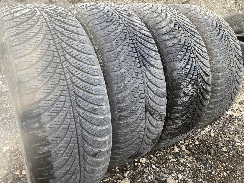 всесезонни гуми 215 60 17 GoodYear dot 18
