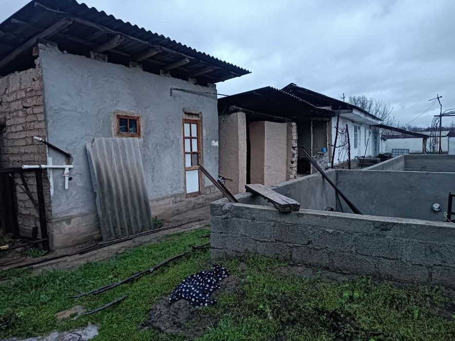 Ховли уй сотилади