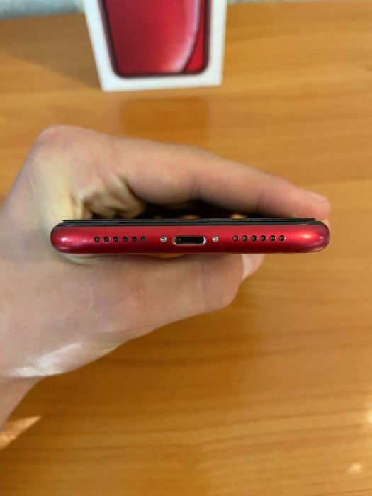 iPhone XR 128 GB — отличное состояние!