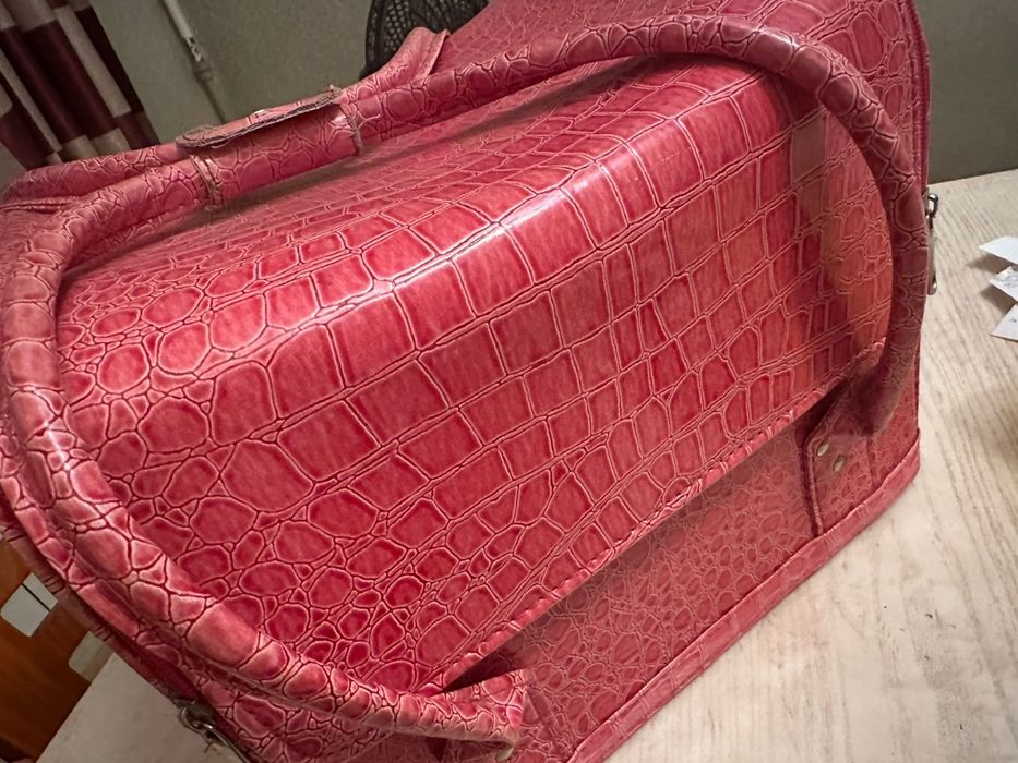 Чемодан косметичка