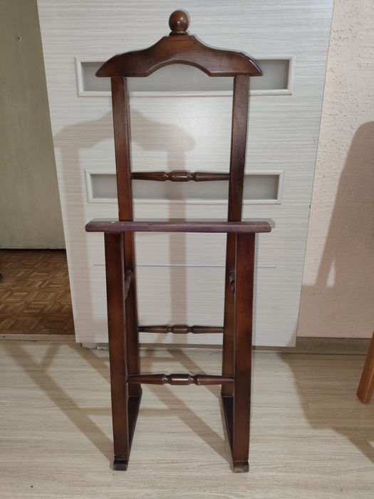 Вешалка деревянная напольная