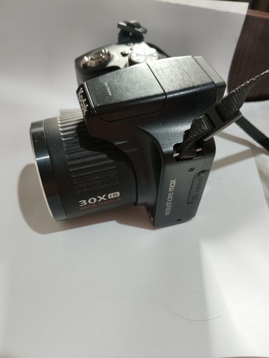 Kodak EasyShare MAX Z990 фотоаппарат