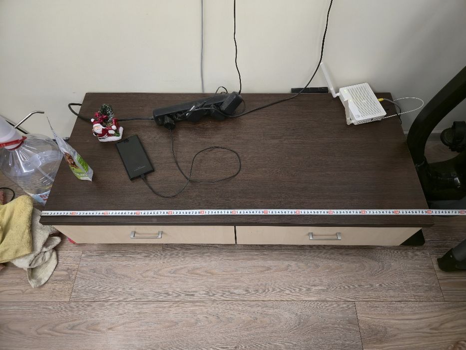 Тв шкаф  холна секция