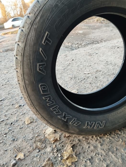 Продам всесезонные шины 265/65/17