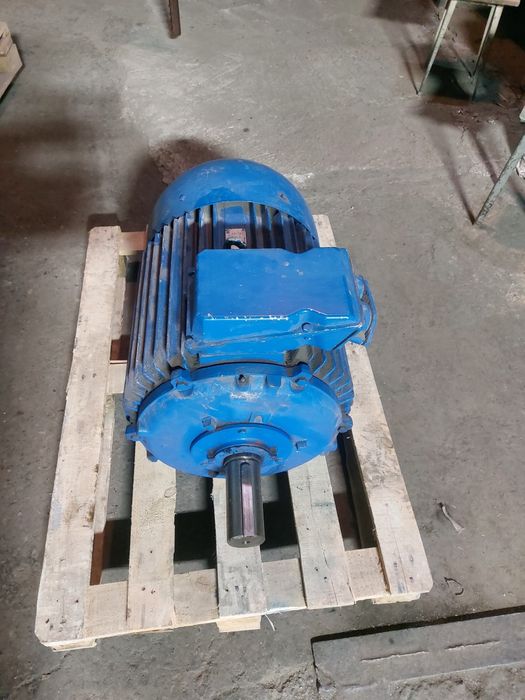 Электродвигатель продам