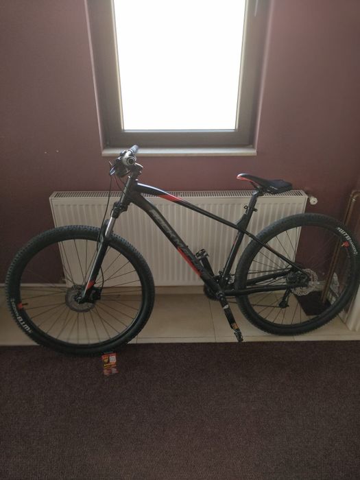 Rock Machine Manhattan Amanet BKG