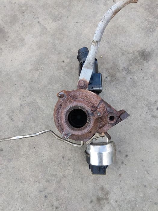 Turbina / Turbosuflanta motor 2.0 CAG Seat Exeo Audi A3 A4 A5 A6 Q5 03L145701B