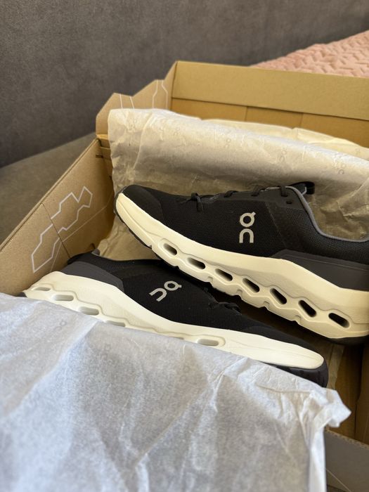 Новые оригинальные кроссовки ON