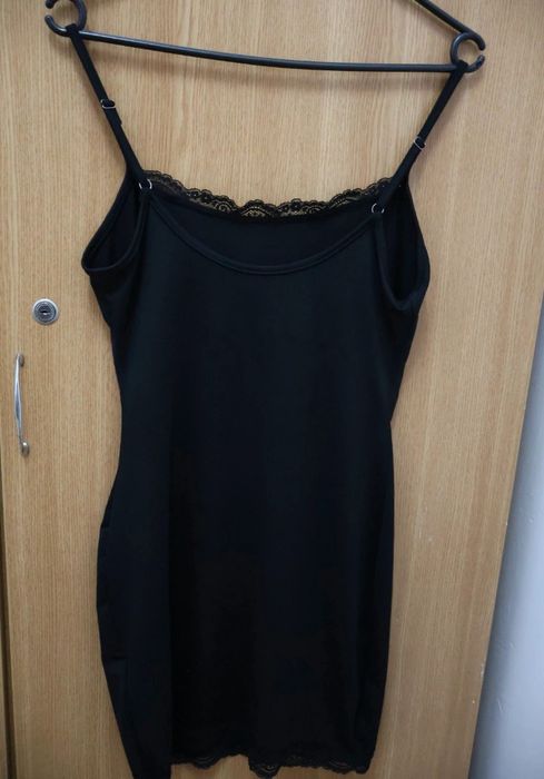 Rochie de damă cu bretele spaghetti