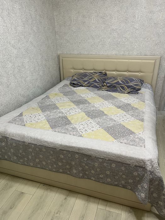 Двух спальная кровать