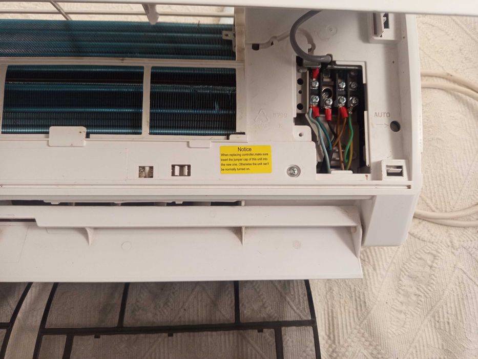 Климатик- Osaka 12 Btu  inverter