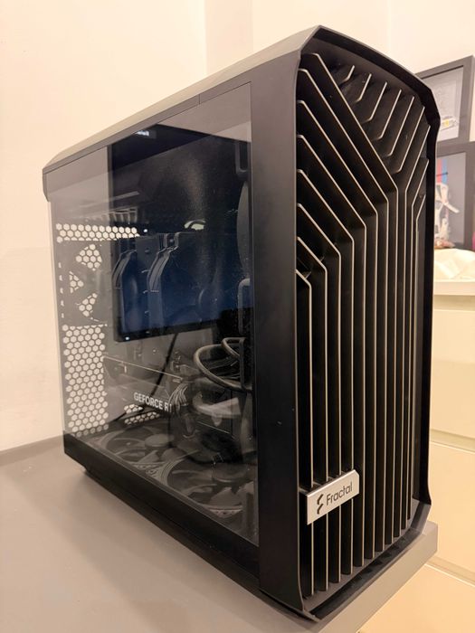 Настолен компютър RTX 4070 12GB + Ryzen 7 5800X3D