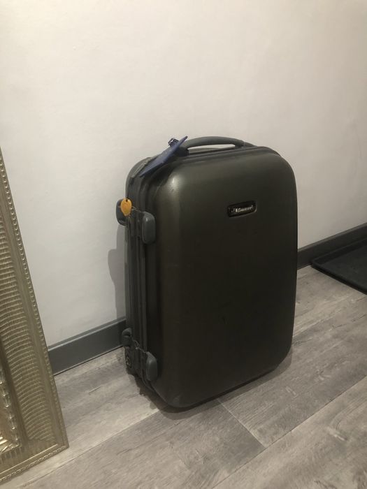 Чемодан (Абая Манаса)