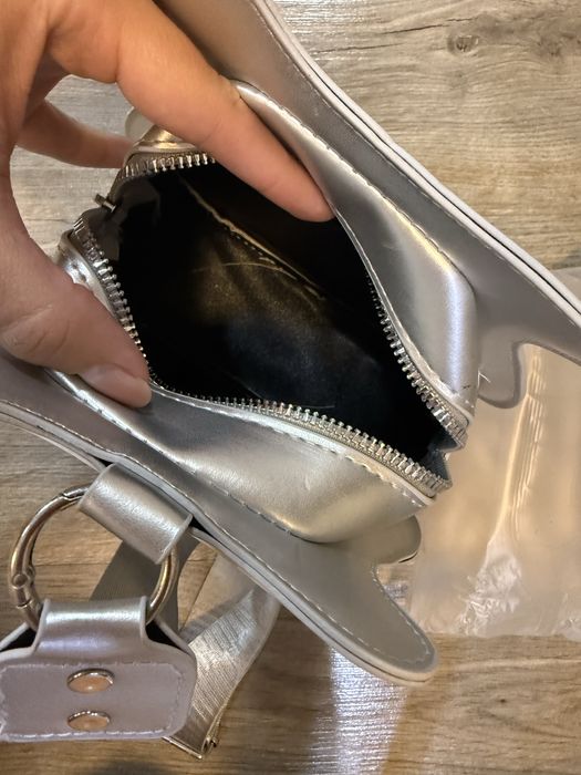 Продаю НОВУЮ сумку для девочки в виде гитары