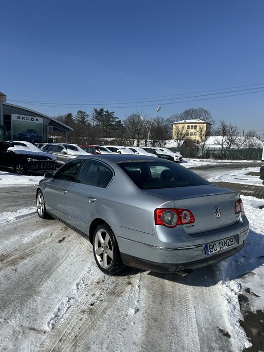 Piese Vw Passat b6 2.0 TDI Bkp BERLINA motor injectoare