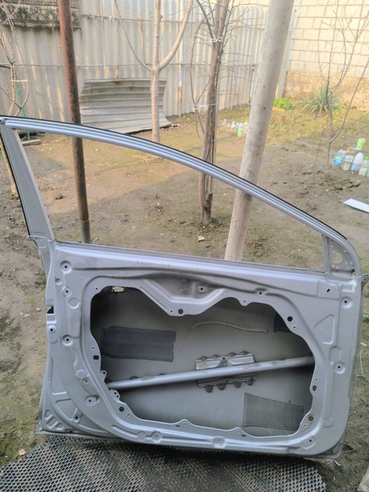 Хундай Элантра 2016 дверь