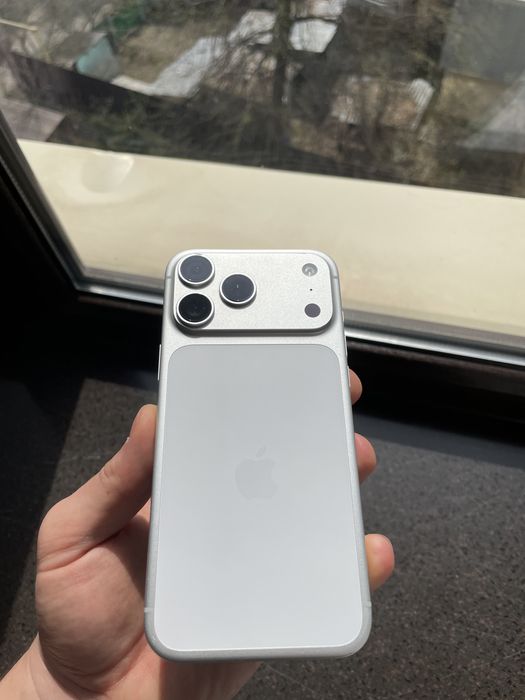 Iphone 17 pro max 512 silver eSim