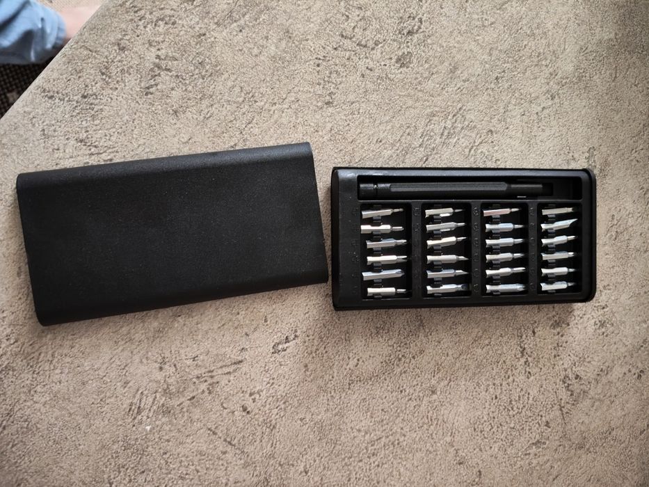 Set  compact de surubelnita precizie