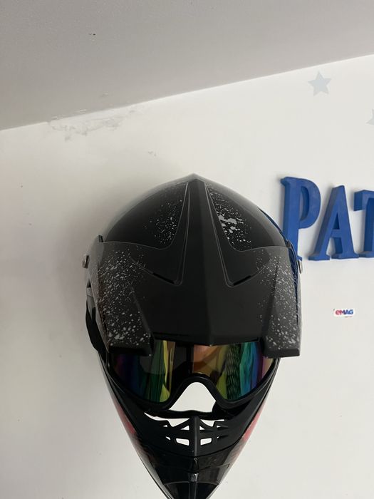 Vând casca MTB  noua