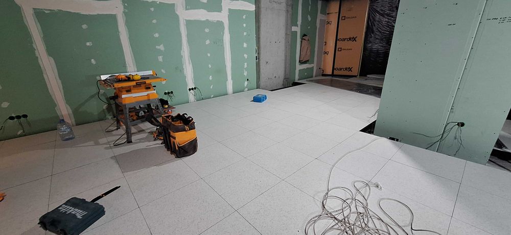 монтаж фальшпола