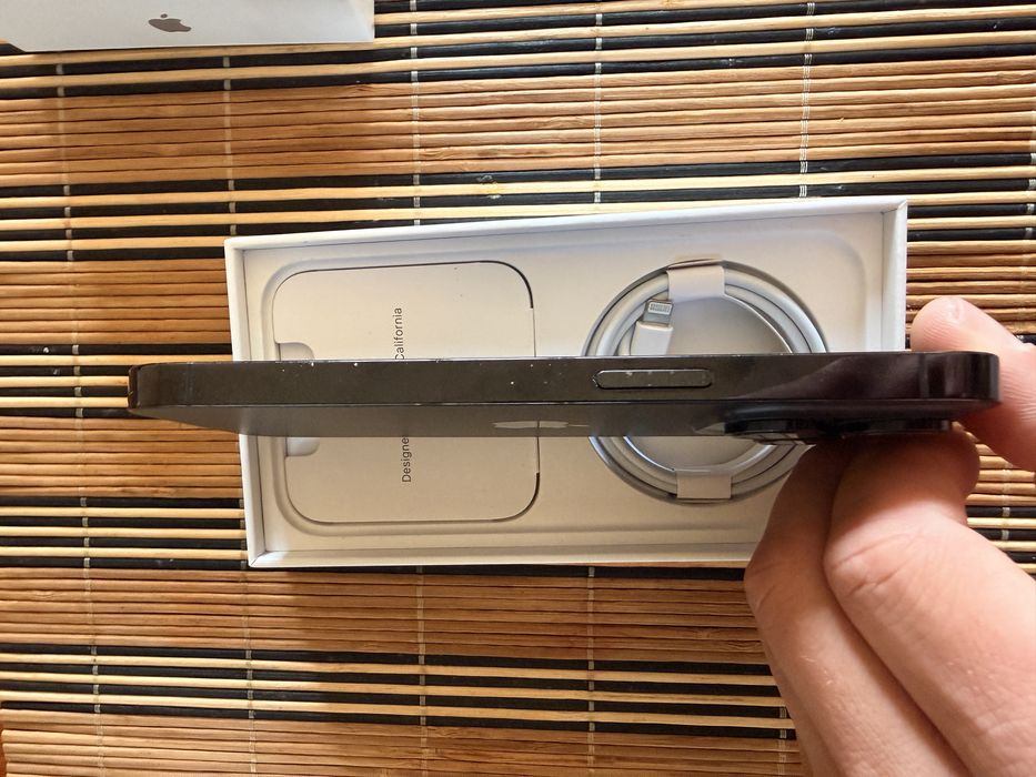 iPhone 14 pro 256 gb + подаръци