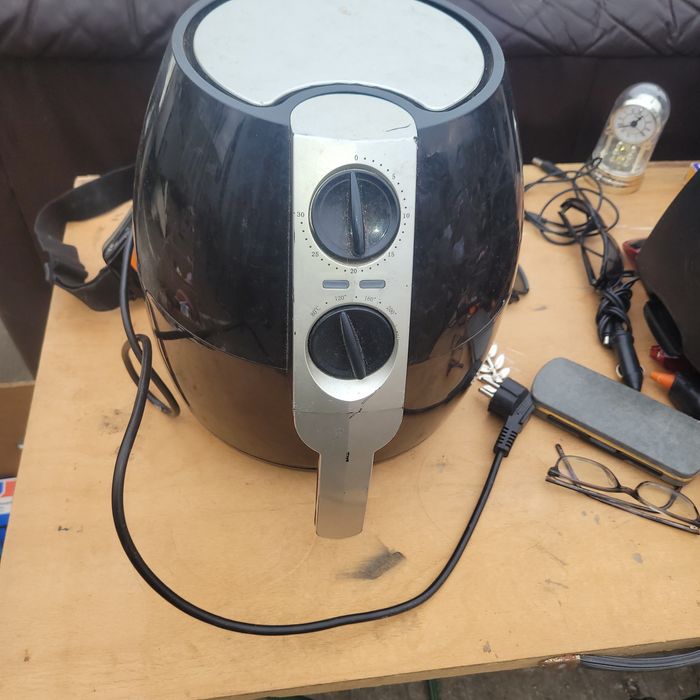 Fripteoza cu aer cald 1500w