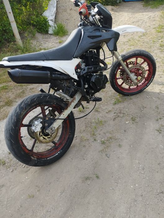 Продам эндуро 300куб