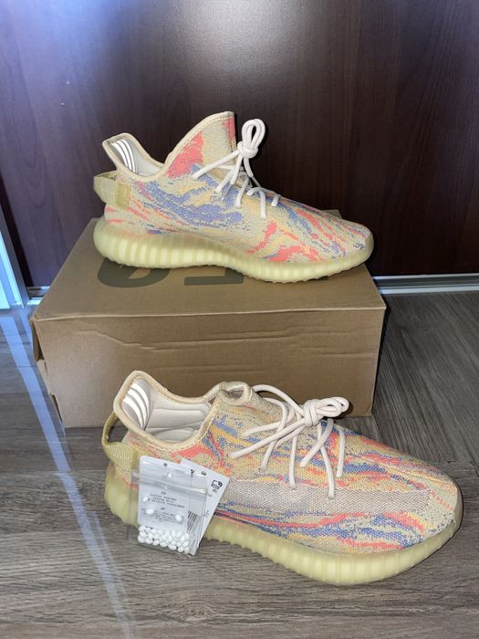 Yeezy Boost 350v2