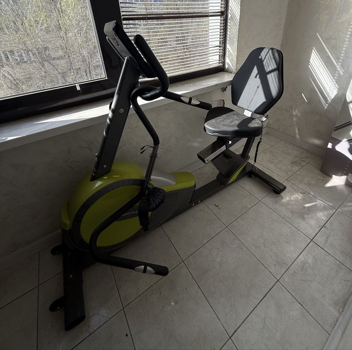 Велотренажер,б/у