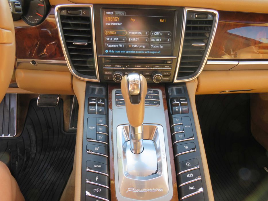 Porsche Panamera Diesel 8ZF Pano
