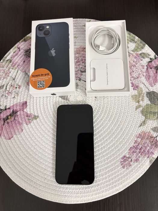 Iphone 13 in stare impecabilă