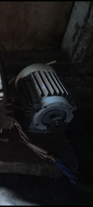 Продам электрический мотор