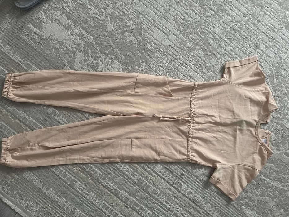 Продам срочно детские вещи